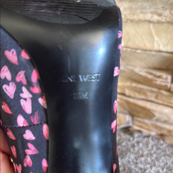 Nine West Black and Pink Stiletto Heels - Picture 8 of 8